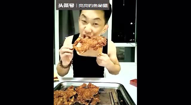 大胃王木下吃超级无敌大号巨无霸