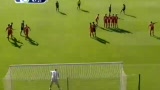 视频：阿什利-扬任意球轰门 雷纳脱手酿险情