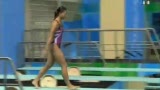 视频：女子单人三米板何姿问鼎