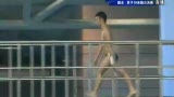 视频：男子十米台 吴军第四跳排名升至第二名