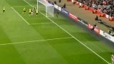 视频：阿森纳角球进攻配合 维尔马伦抢点中柱