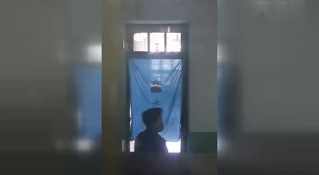 甘肃一高校频现女厕所偷拍狂 惊动教育厅