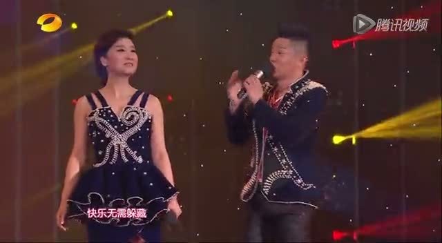 湖南卫视小年夜春晚上演 凤凰传奇带来开场秀
