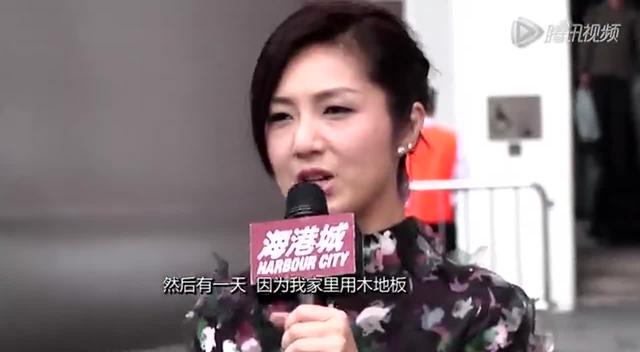 杨千曝女生爱牵女生手笑言是v女生老公爱交我办事找儿子图片