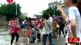 Xiamen: Rainstorm sends Xiamen University serious waterlogging