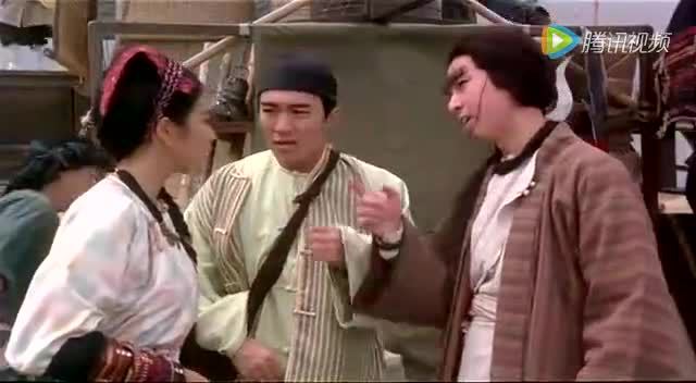 周星驰在钟丽缇前表演胸口碎大石,飞刀神技