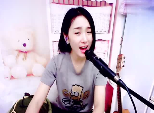 演员梁红歌曲《求佛》