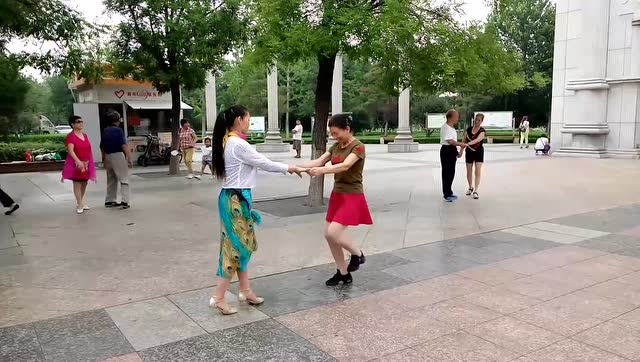 男人第一次很疼的女生骗了女孩-腾讯视输卵管说法堵塞图片