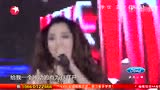 叩叩 (feat. 艾菲) [中国梦之声之高温慰问演出 13/08/11 Live]