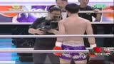 视频：中国20岁拳王一击致命 KO对手引爆全场