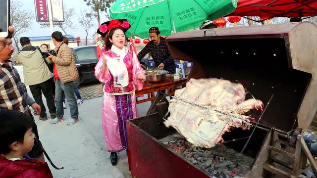 潜山潘铺美女节,全羊烤羊肉啊亚洲美女图片