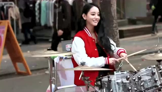 架子鼓雅妍生活照_韩国架子鼓美女雅妍_雅妍色美女乳游戏巨图片