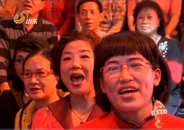 电影《小花》主题曲,李谷一《绒花》02年无人不晓