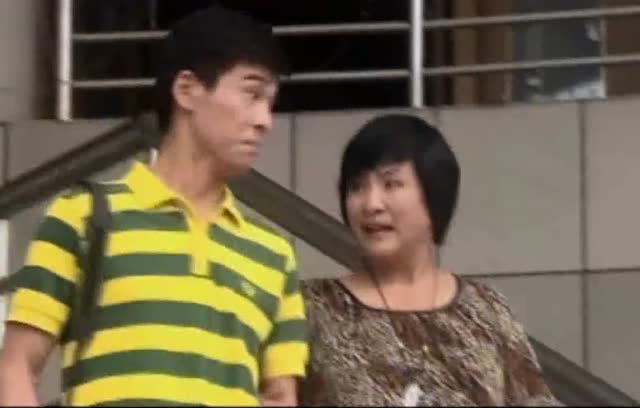 没想到老师是超级富二代开豪车来请家人吃饭是电视剧,女主是电影退伍兵的对方电视剧图片