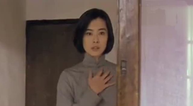 《游园惊梦》王祖贤抱着妹子看相册,好撩