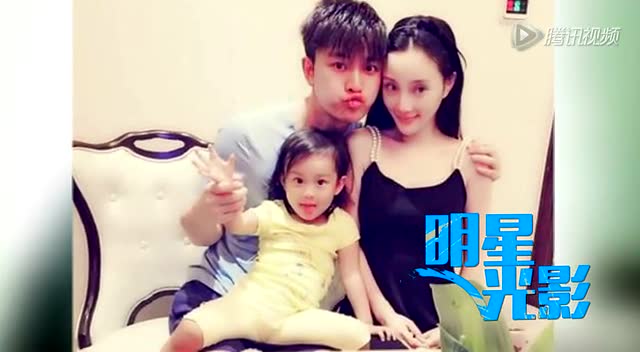 贾乃亮获女助理帮穿衣补妆 李小璐注视显淡定