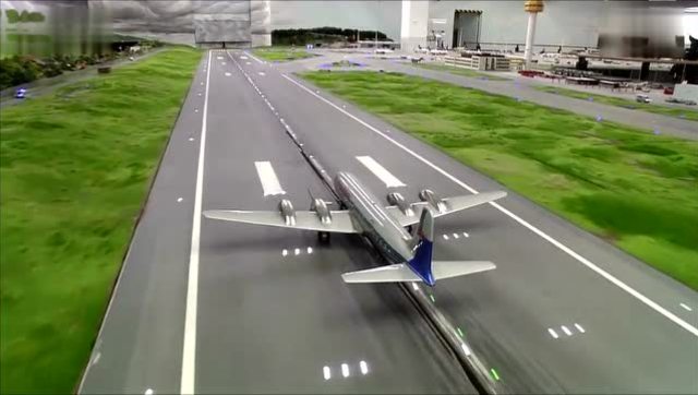 面积只有150平方米的世界上最小飞机场