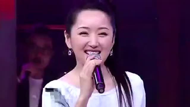 民歌味道十足 杨钰莹演唱《茶山情歌》!