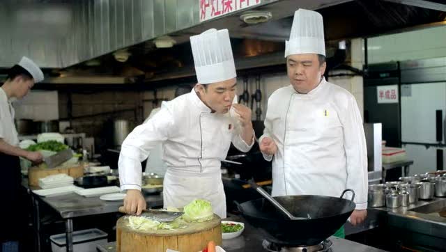 大鹏 厕所隔壁是个老外 谁知道这哥们学英语 这下