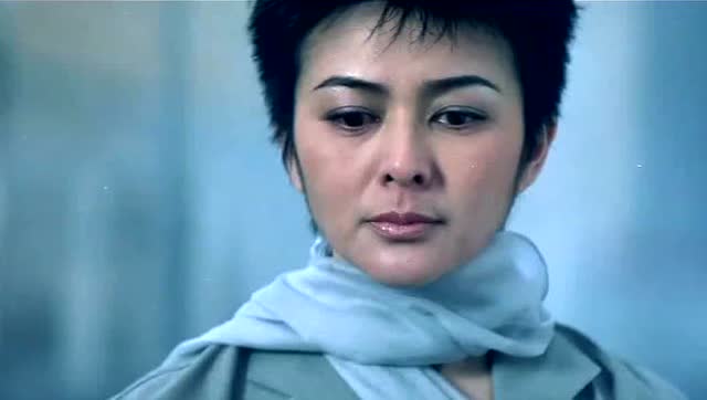 《降临》中女主角预知未来的能力是与生俱来么?
