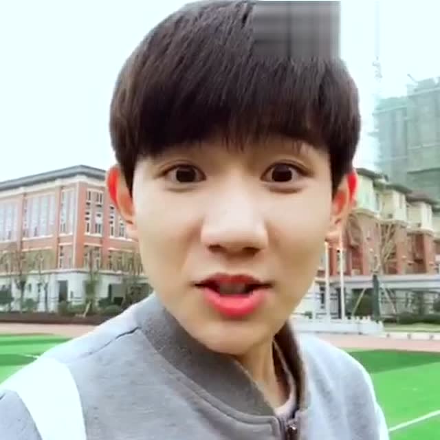 tfboys王源微博发秒拍之魔性笑声