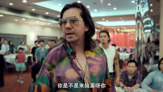 乌鸦每次一起吃饭 一言不合就掀桌子 太吊了