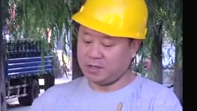 范伟买生日蛋糕,一席话小姑娘懵圈了!