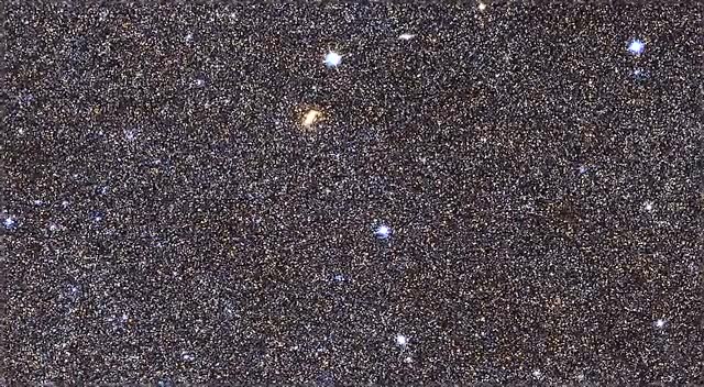 哈勃望远镜仙女座宝藏计划 揭秘蓝色星团