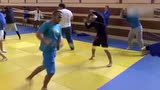 视频：菲律宾拳手为何彪悍 看训练你就懂了!