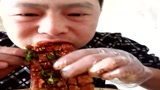 香辣猪耳朵,大肥肉,猪头肉开吃,大哥吃肉真是狼吞虎咽啊