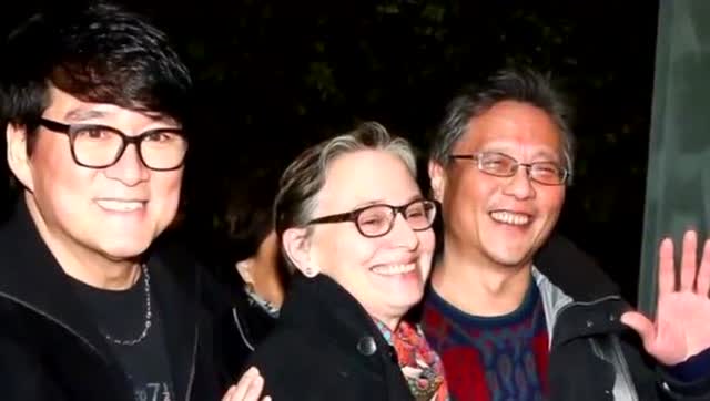 周华健对妻子很愧疚 老婆如今满头白发俨然像母亲