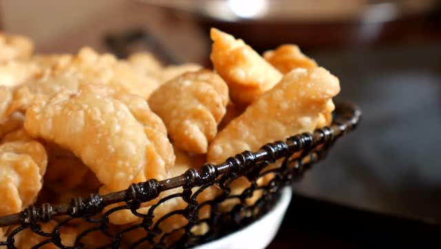 广宁新年美食——角仔