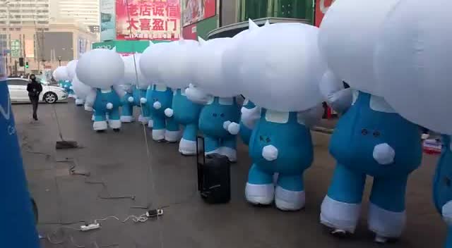 这些vivo公仔是要打群架吗?