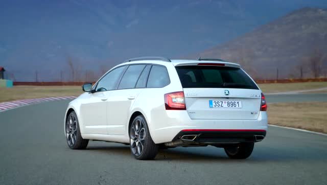 2017新斯柯达奥克塔维亚combi rs 试驾
