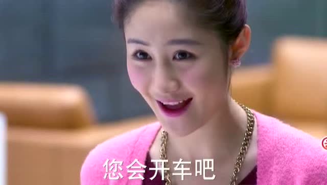 今天给发红的女孩相亲包?平时聊天都是图片哑铃女生图片