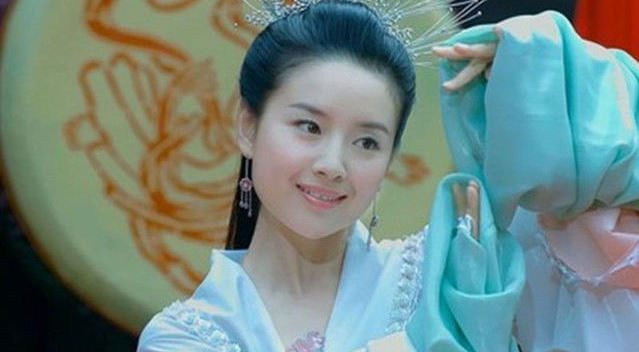不愧是舞蹈出身,董洁早期古装舞蹈惊为天人