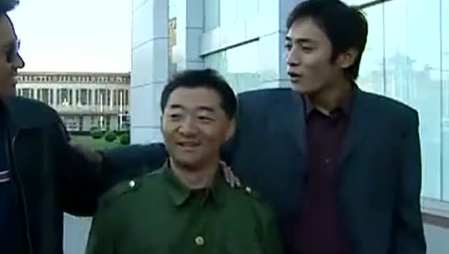 血色浪漫 跃民海洋接满仓进城,满仓的表情搞笑了