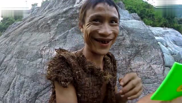 越南的真实版泰山野人丛林生存41年