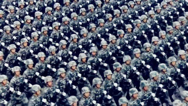 老外给中国阅兵配乐,好莱坞大片既视感!