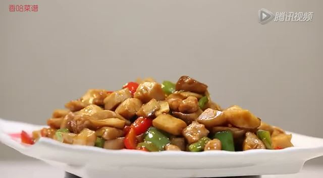 【香哈菜谱为爱做道菜】香菇炒鸡块-做法教学