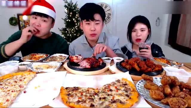 韩国大胃王:豪放派吃播donkey弟弟吃乱炖,紫米饭 快进