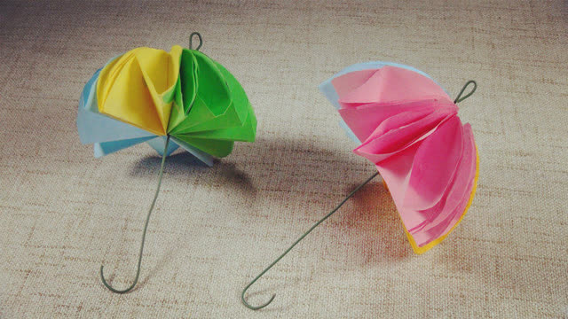 小爱的折纸 漂亮的小雨伞