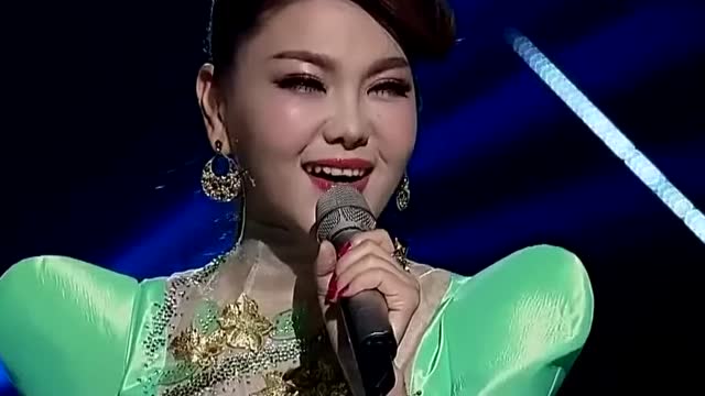 乌兰图雅《昨夜星辰》现场版