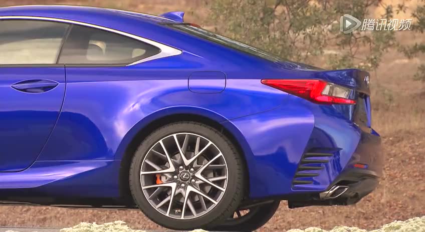 2016款雷克萨斯RC 200t F SPORT外观动态展示截图