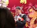 朱芳雨大婚 新人切结婚蛋糕开香槟
