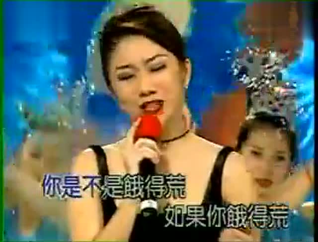 李娜风韵犹存现场演唱经典老歌《杜十娘》