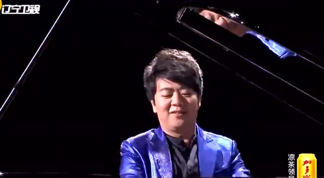 郎朗钢琴弹奏《我爱你中国》听醉了!